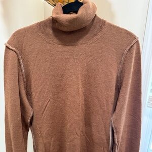 DOLCE AND GABBANA TURTLE NECK CASHMERE